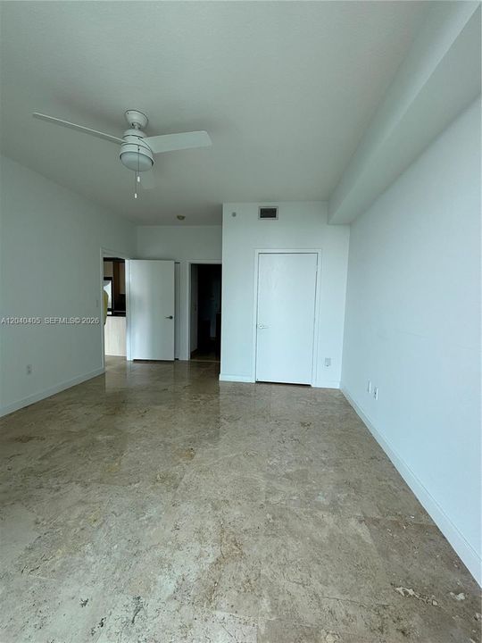 For Rent: $3,900 (2 beds, 2 baths, 1013 Square Feet)