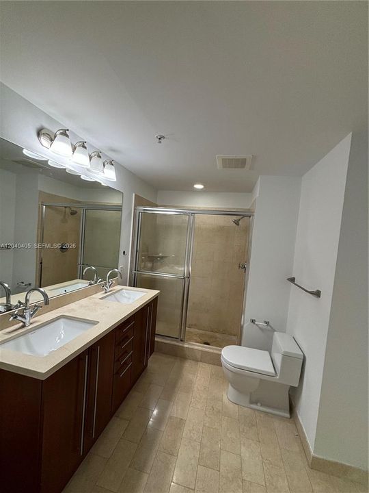 For Rent: $3,900 (2 beds, 2 baths, 1013 Square Feet)