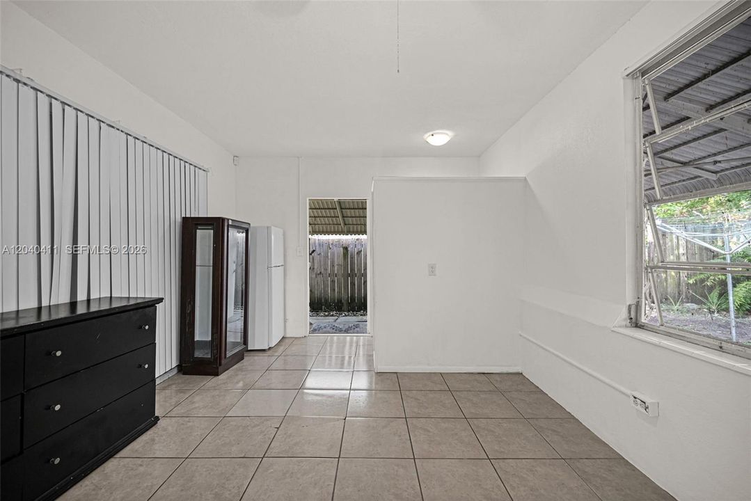 For Rent: $1,250 (1 beds, 1 baths, 0 Square Feet)