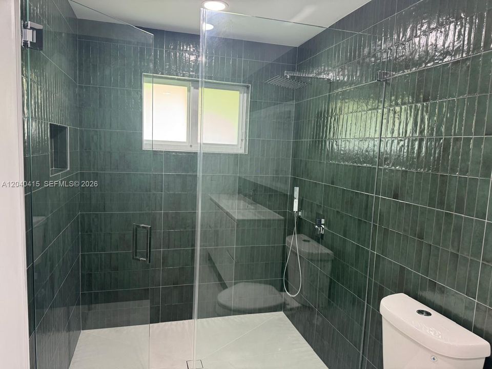 En Renta: $5,000 (3 camas, 2 baños, 2010 Pies cuadrados)