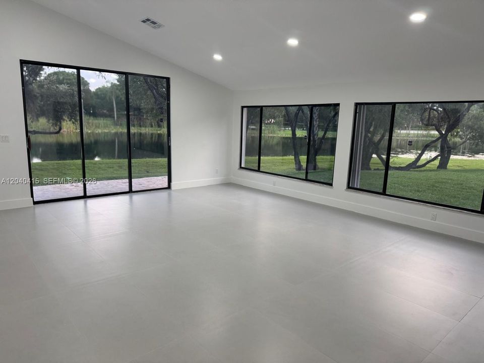 En Renta: $5,000 (3 camas, 2 baños, 2010 Pies cuadrados)