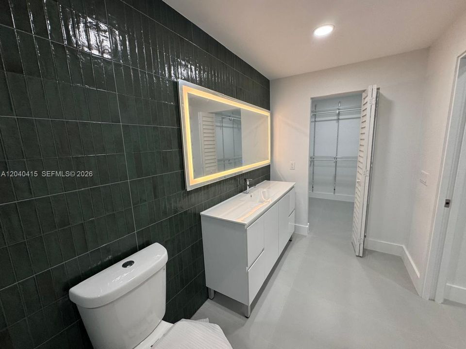 En Renta: $5,000 (3 camas, 2 baños, 2010 Pies cuadrados)