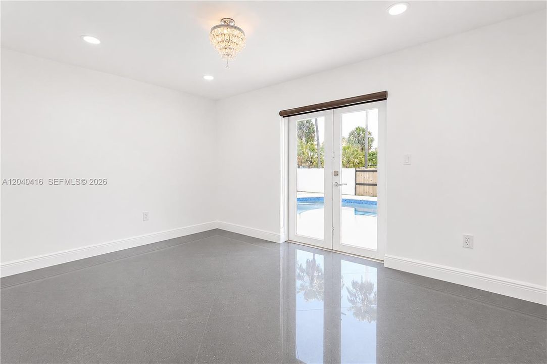 For Sale: $735,000 (4 beds, 2 baths, 1796 Square Feet)