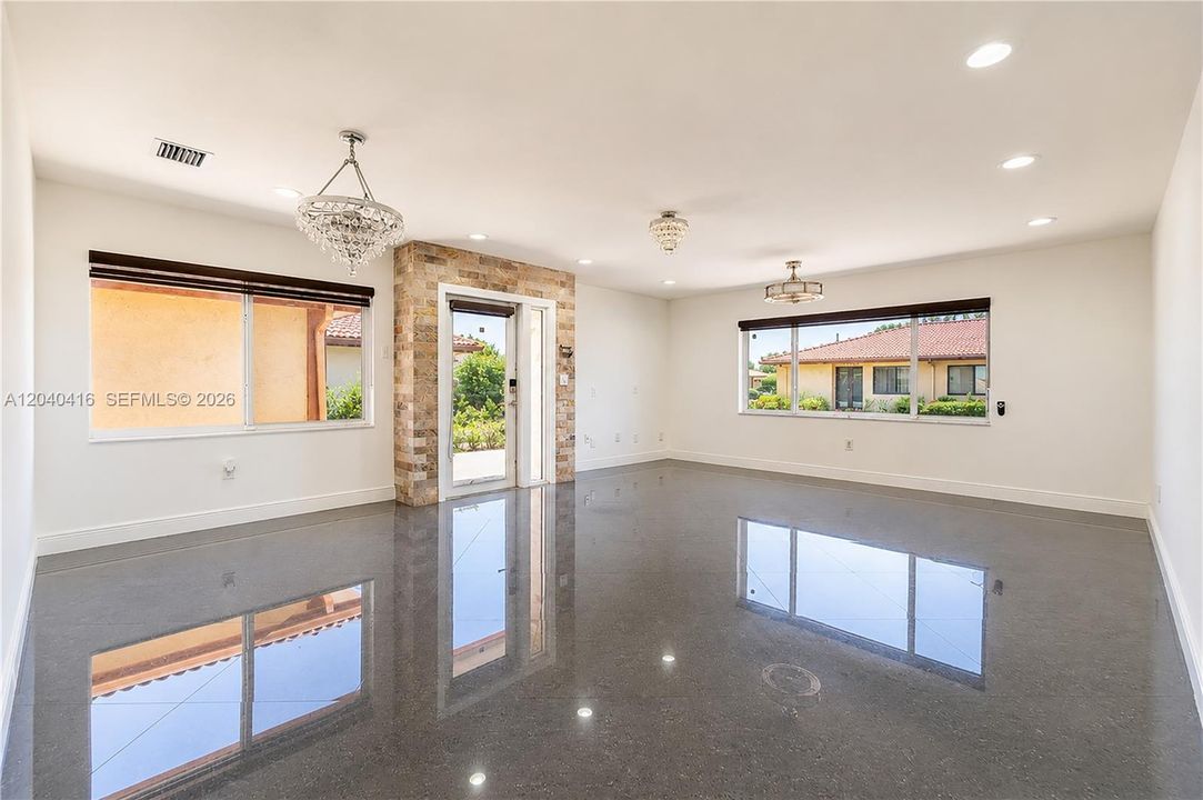 For Sale: $735,000 (4 beds, 2 baths, 1796 Square Feet)