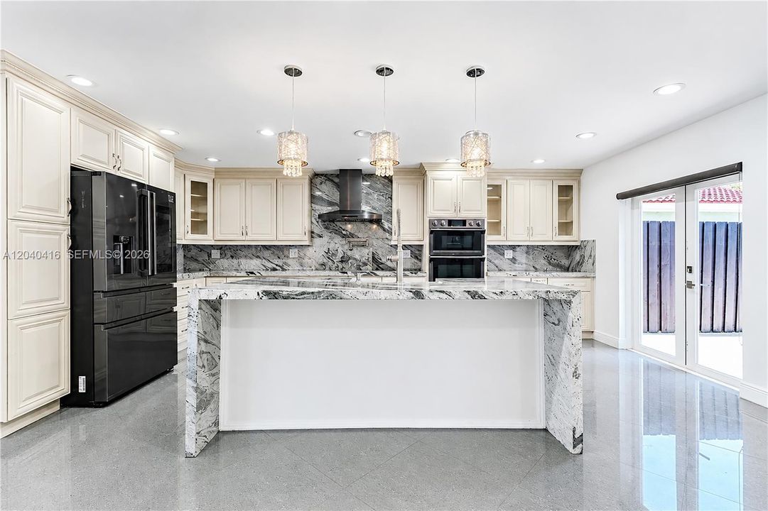 For Sale: $735,000 (4 beds, 2 baths, 1796 Square Feet)
