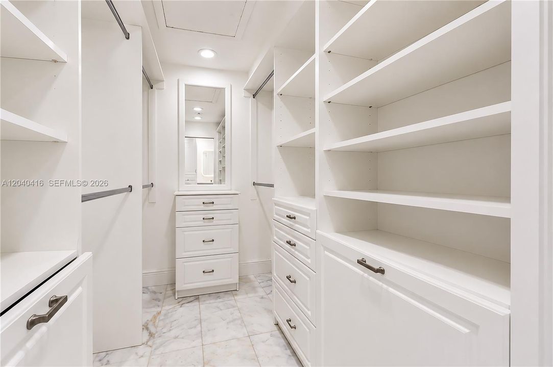 For Sale: $735,000 (4 beds, 2 baths, 1796 Square Feet)