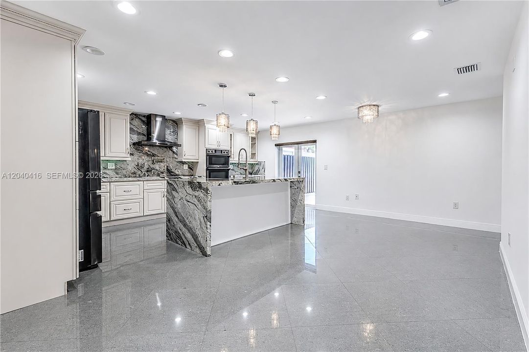 For Sale: $735,000 (4 beds, 2 baths, 1796 Square Feet)