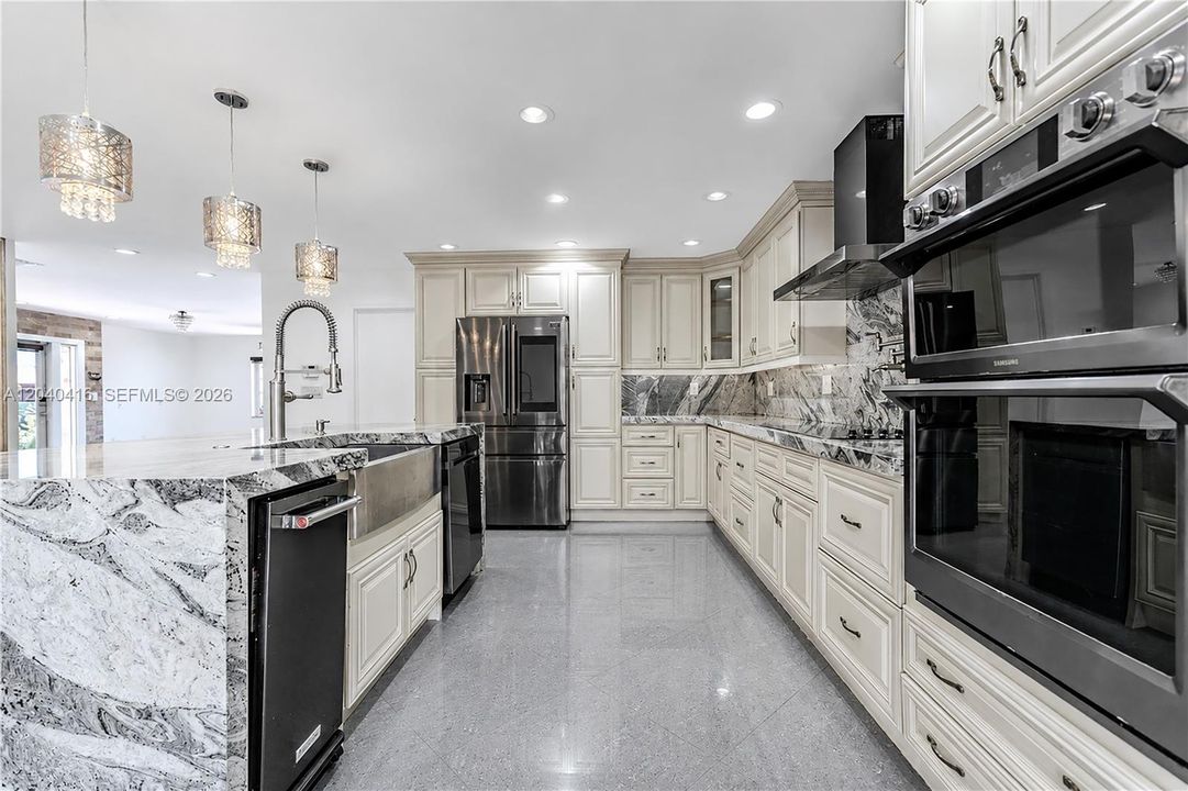 For Sale: $735,000 (4 beds, 2 baths, 1796 Square Feet)