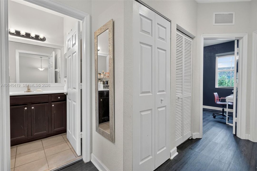 For Sale: $415,000 (3 beds, 2 baths, 1659 Square Feet)