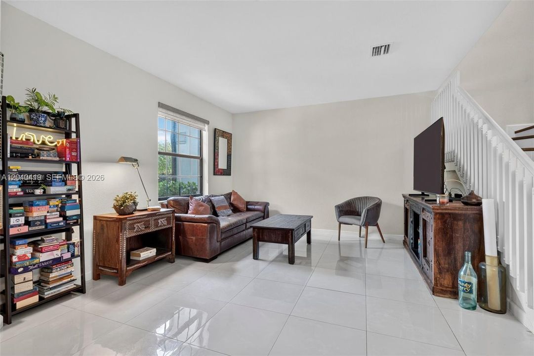 For Sale: $415,000 (3 beds, 2 baths, 1659 Square Feet)