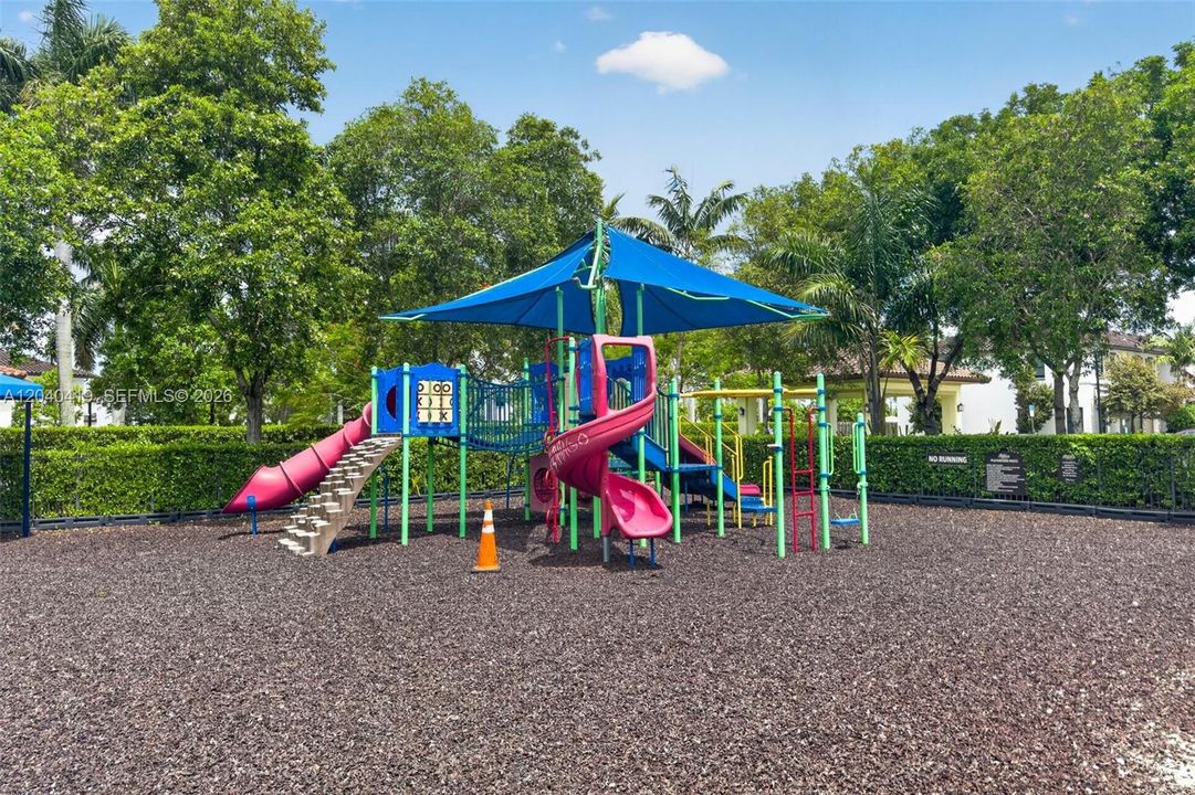 For Sale: $415,000 (3 beds, 2 baths, 1659 Square Feet)