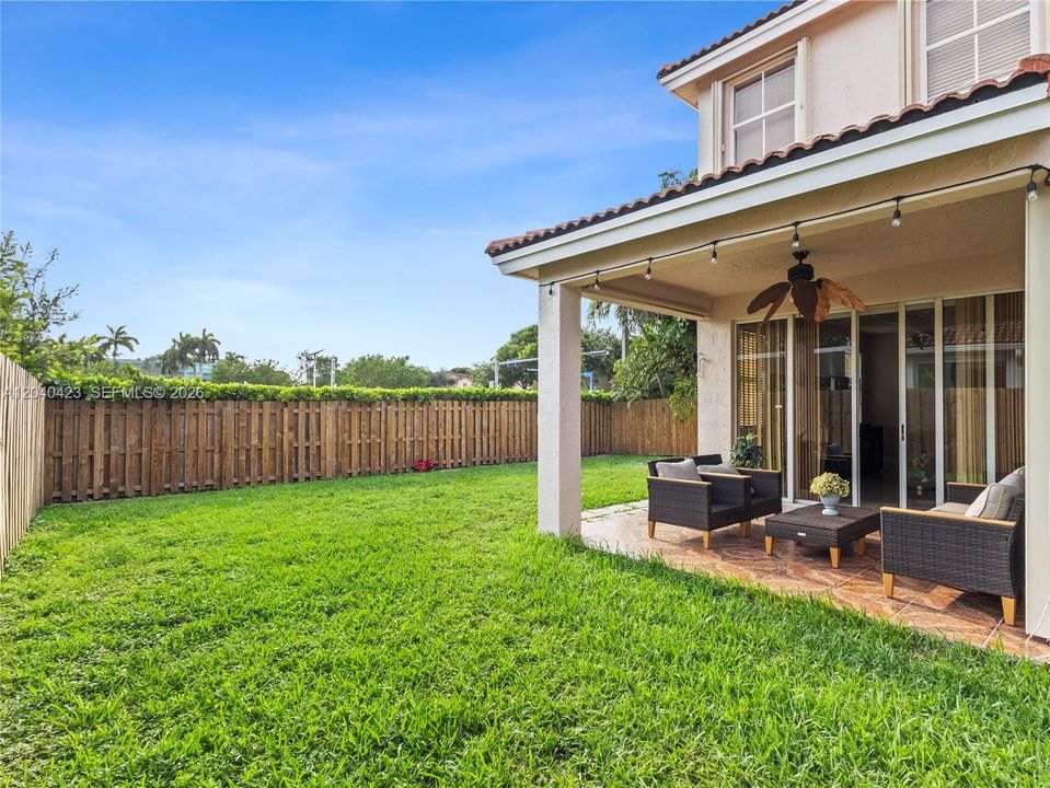 For Sale: $920,000 (4 beds, 4 baths, 2975 Square Feet)
