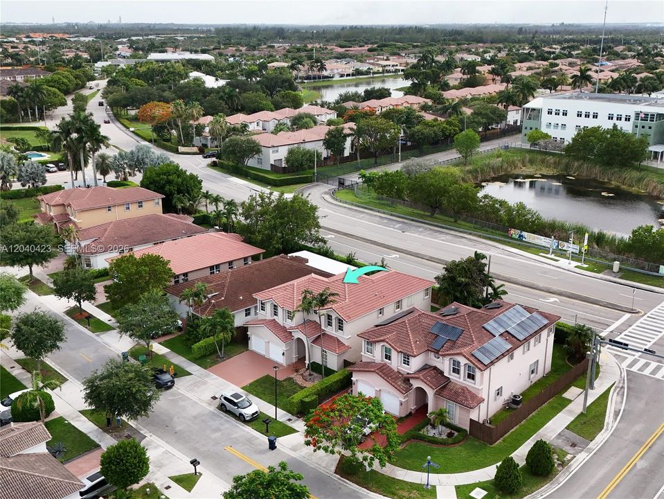 For Sale: $920,000 (4 beds, 4 baths, 2975 Square Feet)
