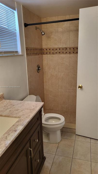 В аренду: $1,660 (1 спален, 1 ванн, 779 Квадратных фут)