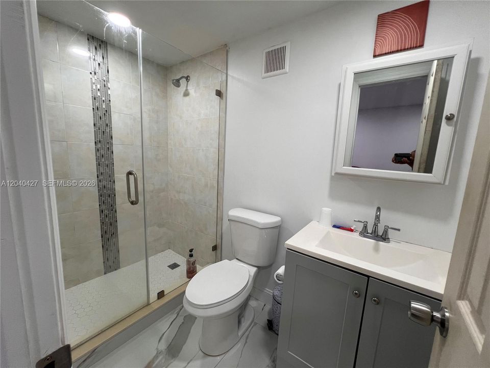 En Venta: $490,000 (3 camas, 2 baños, 1250 Pies cuadrados)