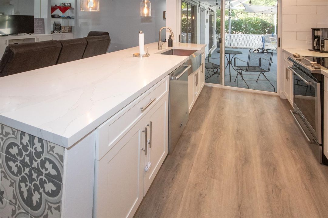 4204 Water Oak Court-3