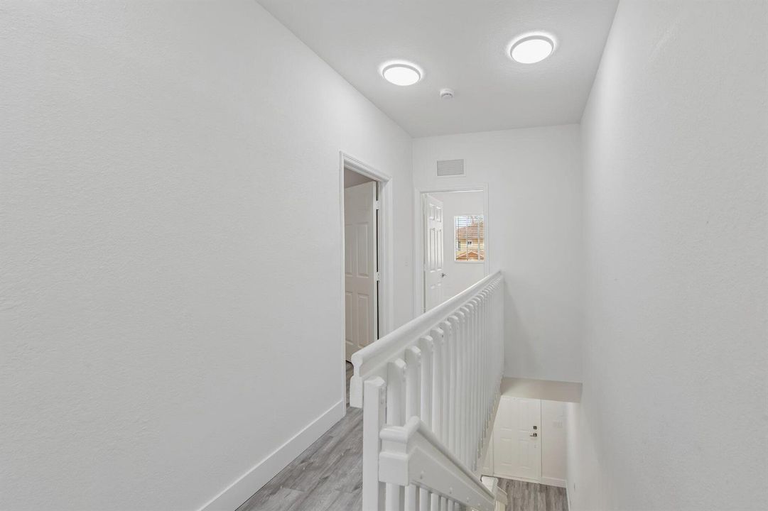 14-web-or-mls-Saint Tropez Ln-S1706-014