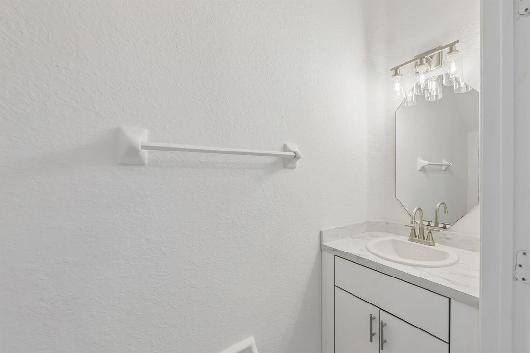 13-web-or-mls-Saint Tropez Ln-S1706-013
