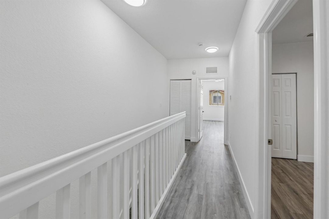 27-web-or-mls-Saint Tropez Ln-S1706-027