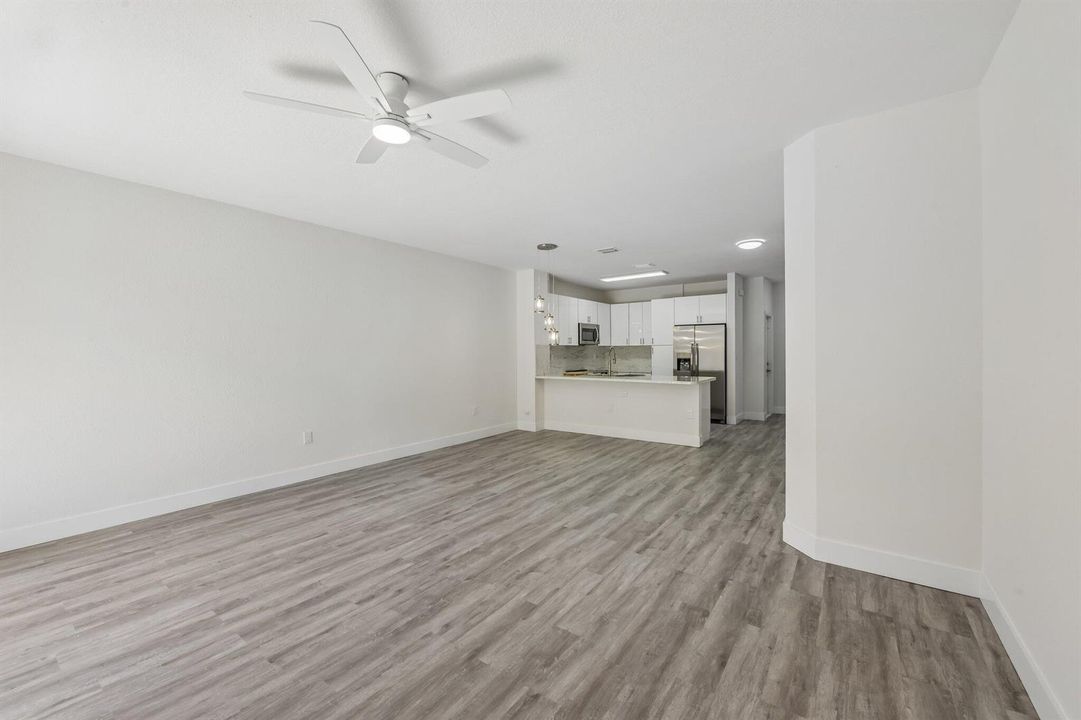 9-web-or-mls-Saint Tropez Ln-S1706-009