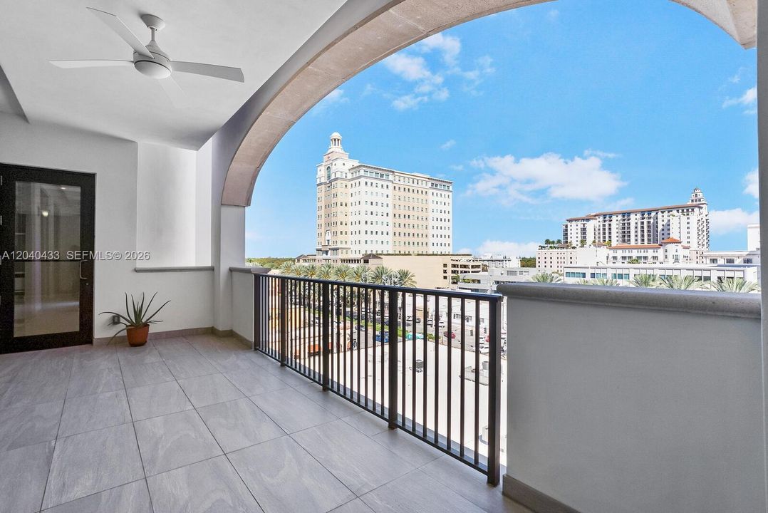 For Sale: $2,700,000 (3 beds, 3 baths, 2504 Square Feet)