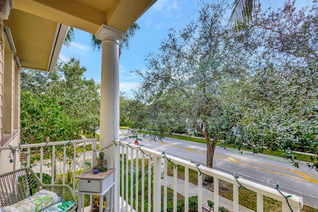 balcony master