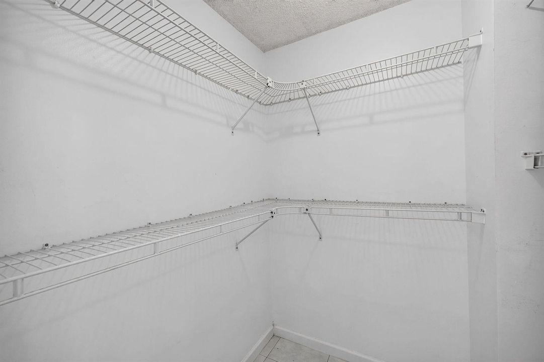41-web-or-mls-b699A0773