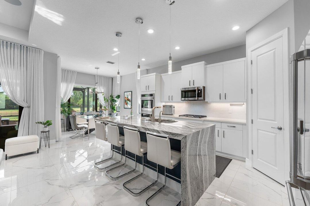007-9131GrandPrixLane-BoyntonBeach-FL-33