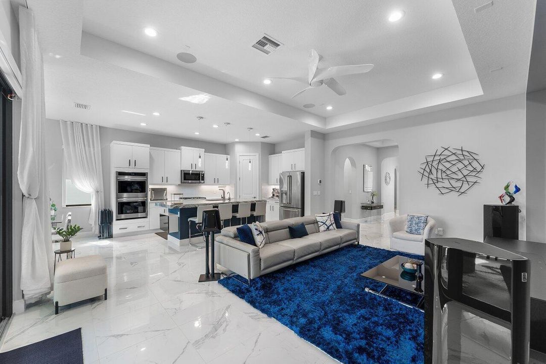 018-9131GrandPrixLane-BoyntonBeach-FL-33