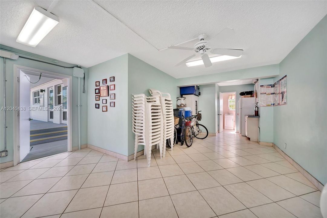 En Venta: $309,900 (2 camas, 2 baños, 1100 Pies cuadrados)