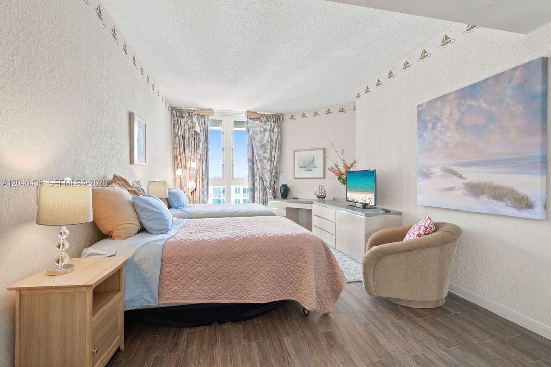 В аренду: $25,000 (4 спален, 4 ванн, 4500 Квадратных фут)