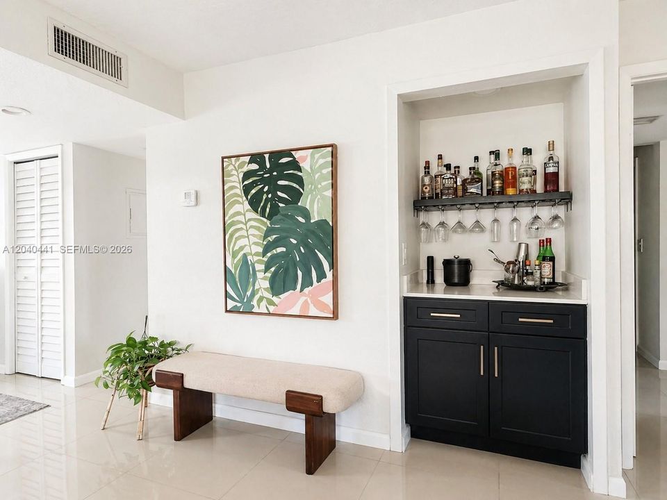 En Venta: $334,900 (2 camas, 2 baños, 1231 Pies cuadrados)