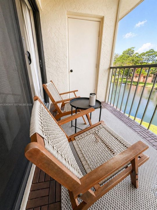 En Venta: $334,900 (2 camas, 2 baños, 1231 Pies cuadrados)