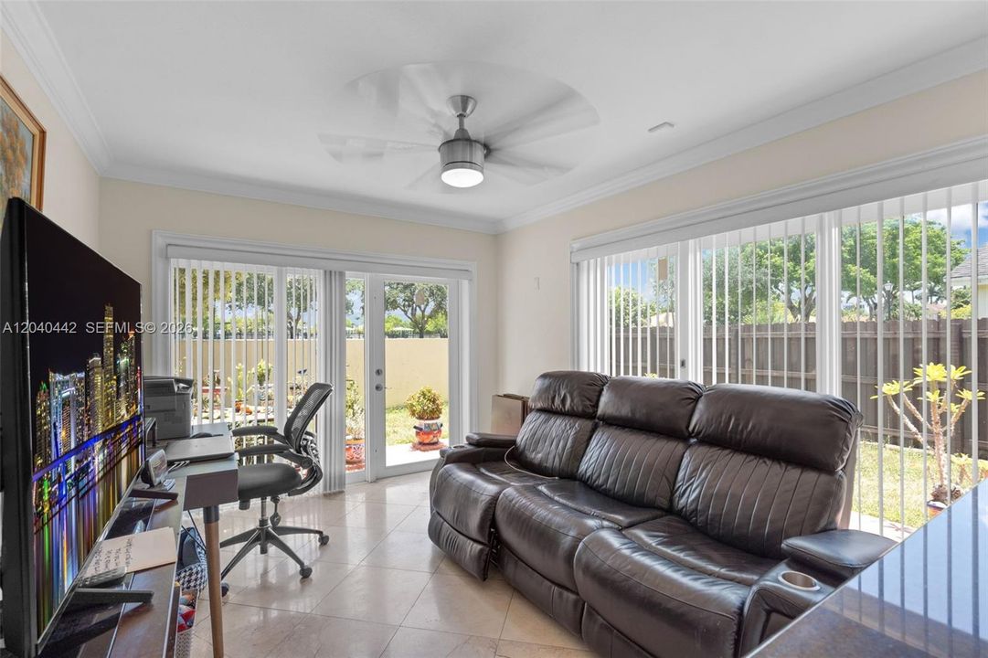 Recently Sold: $649,990 (3 beds, 2 baths, 1444 Square Feet)