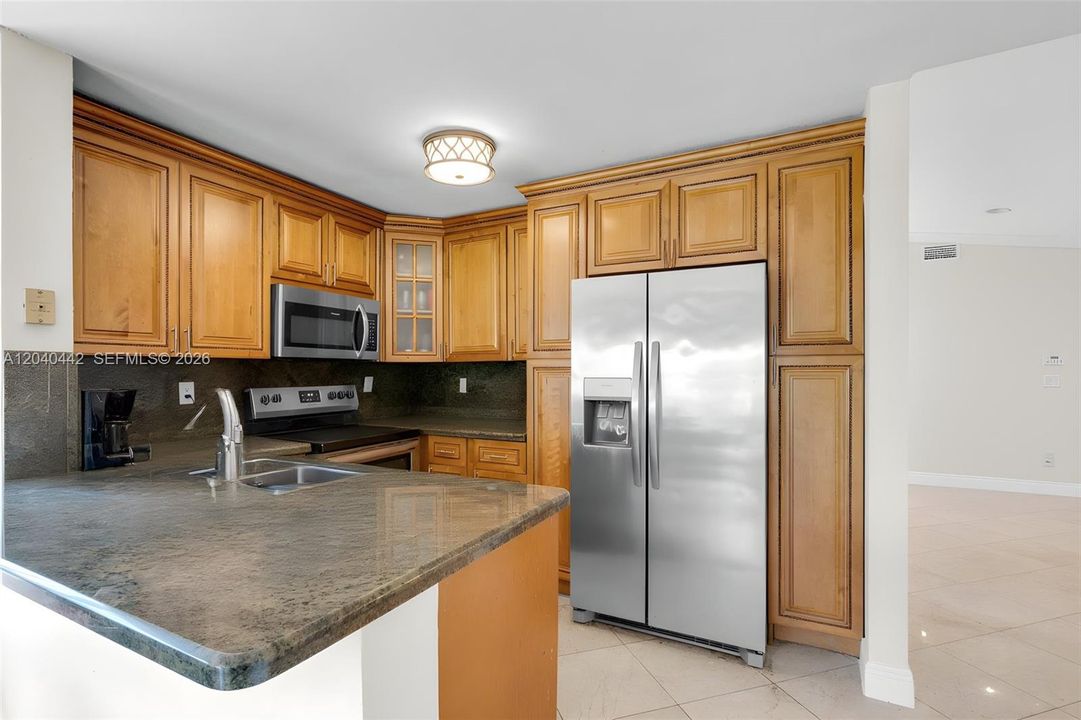 Recently Sold: $649,990 (3 beds, 2 baths, 1444 Square Feet)
