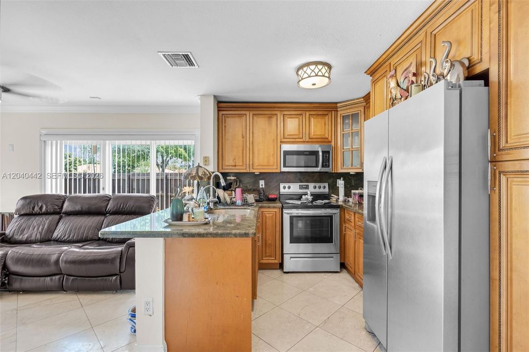 Recently Sold: $649,990 (3 beds, 2 baths, 1444 Square Feet)