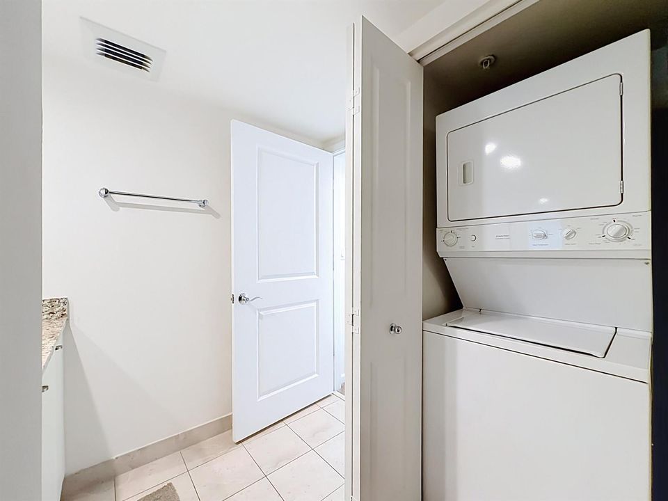 610 W Las Olas Boulevard #1819-67