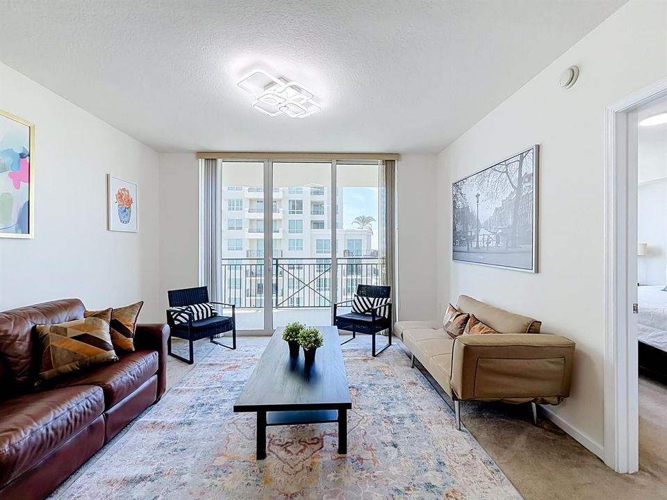 610 W Las Olas Boulevard #1819-31