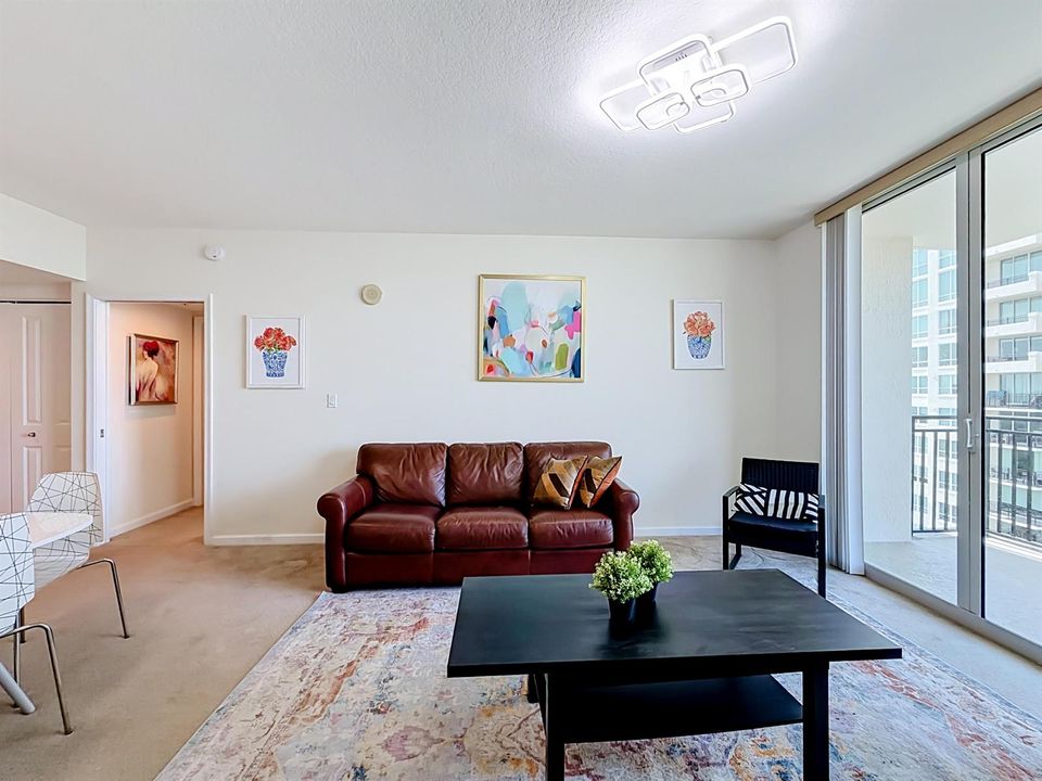 610 W Las Olas Boulevard #1819-33