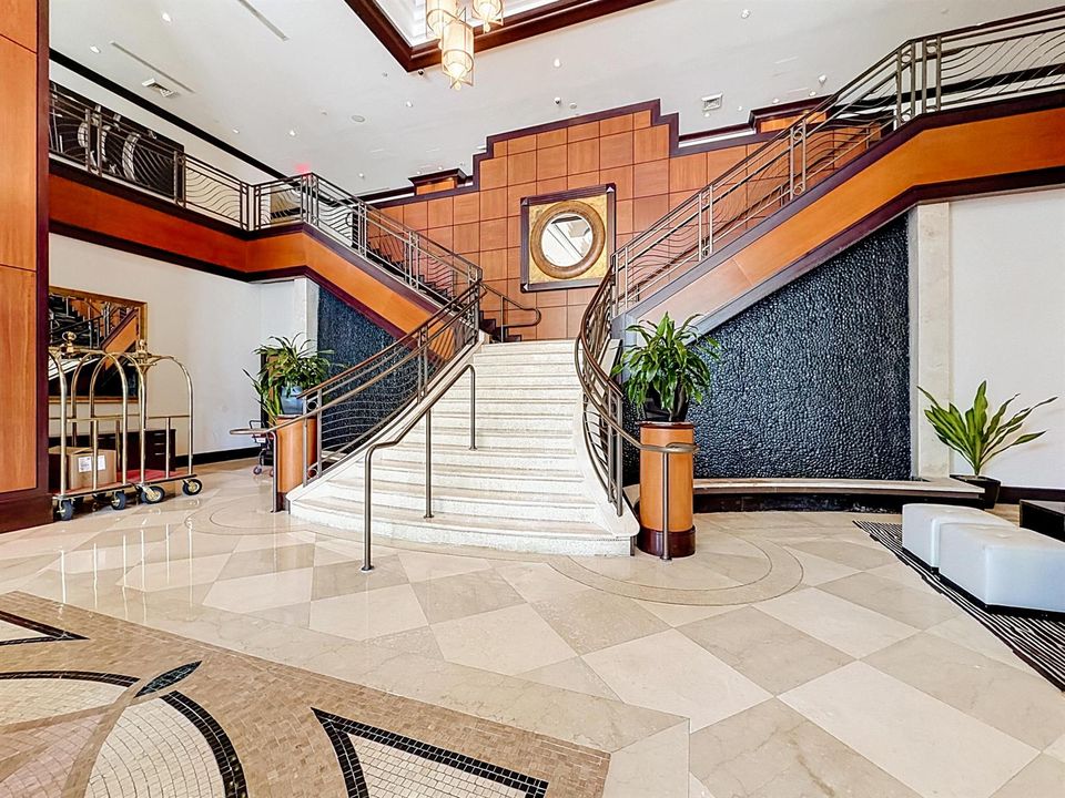 610 W Las Olas Boulevard #1819-82