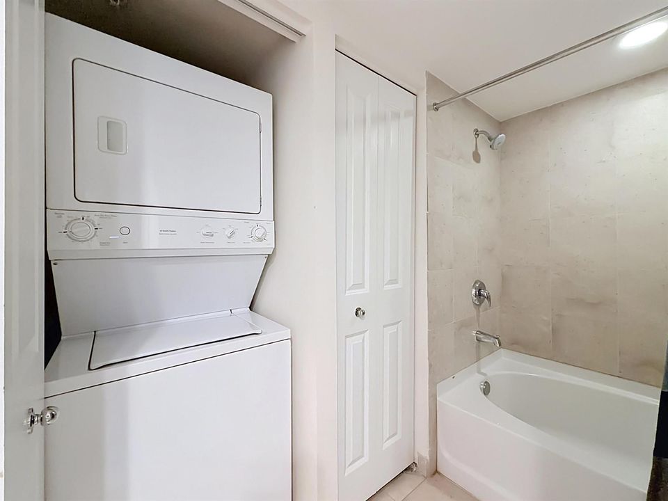 610 W Las Olas Boulevard #1819-65