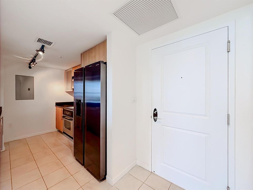 610 W Las Olas Boulevard #1819-15