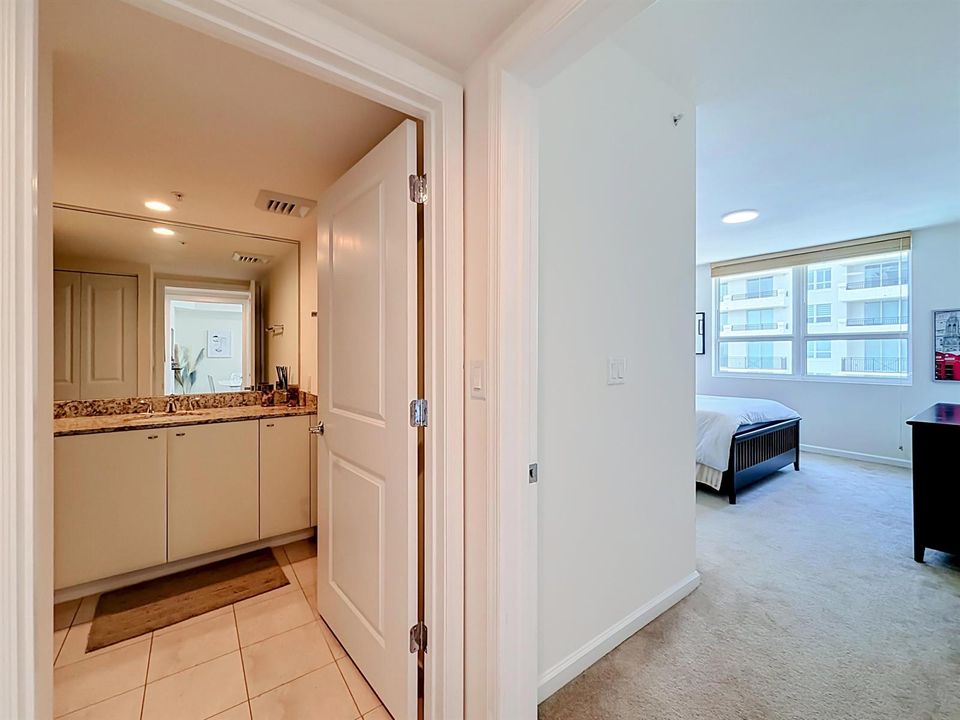 610 W Las Olas Boulevard #1819-51