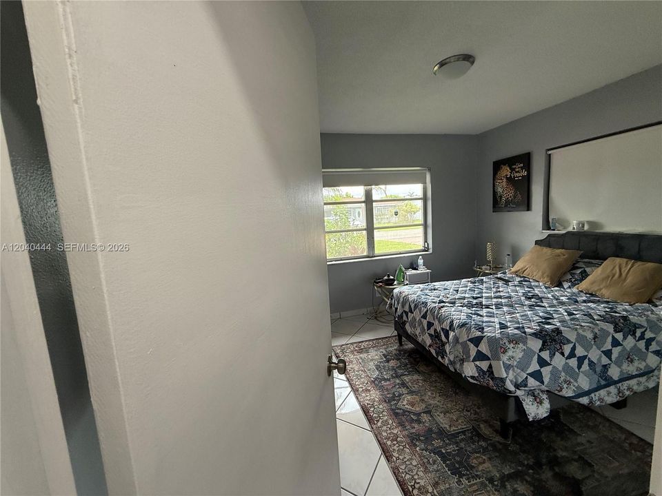 В аренду: $3,700 (3 спален, 2 ванн, 1523 Квадратных фут)