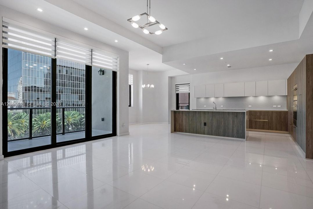 For Rent: $15,000 (3 beds, 3 baths, 2504 Square Feet)