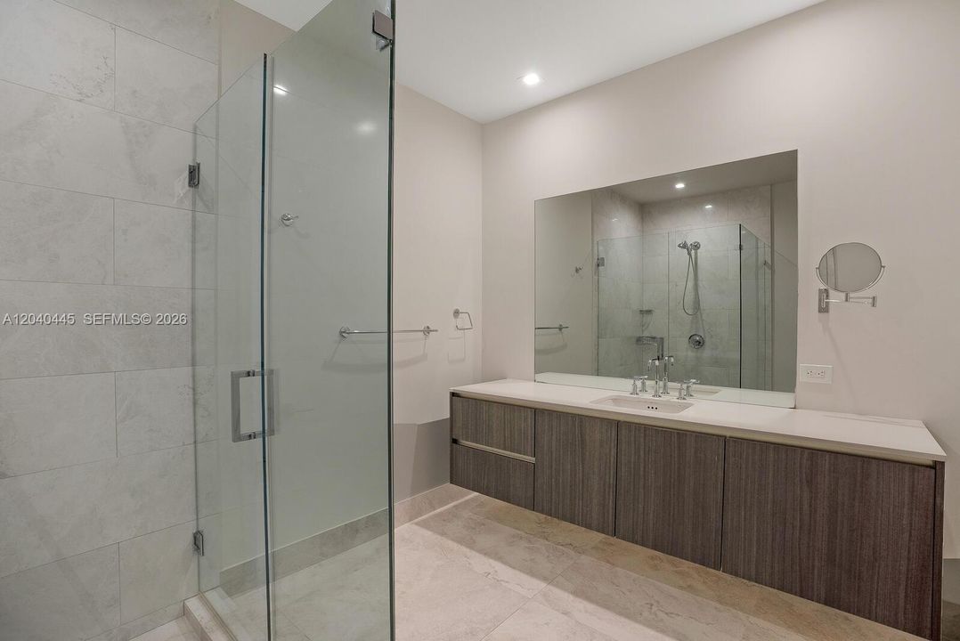 For Rent: $15,000 (3 beds, 3 baths, 2504 Square Feet)