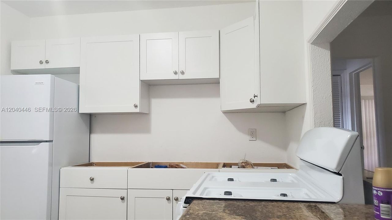 В аренду: $2,000 (2 спален, 2 ванн, 1760 Квадратных фут)