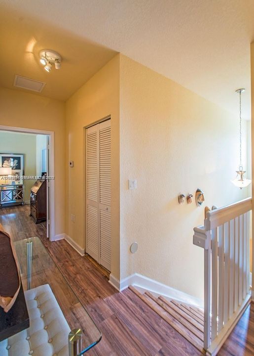 For Rent: $4,850 (5 beds, 3 baths, 2589 Square Feet)