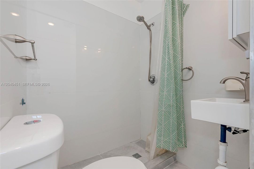 For Sale: $679,000 (0 beds, 0 baths, 1762 Square Feet)