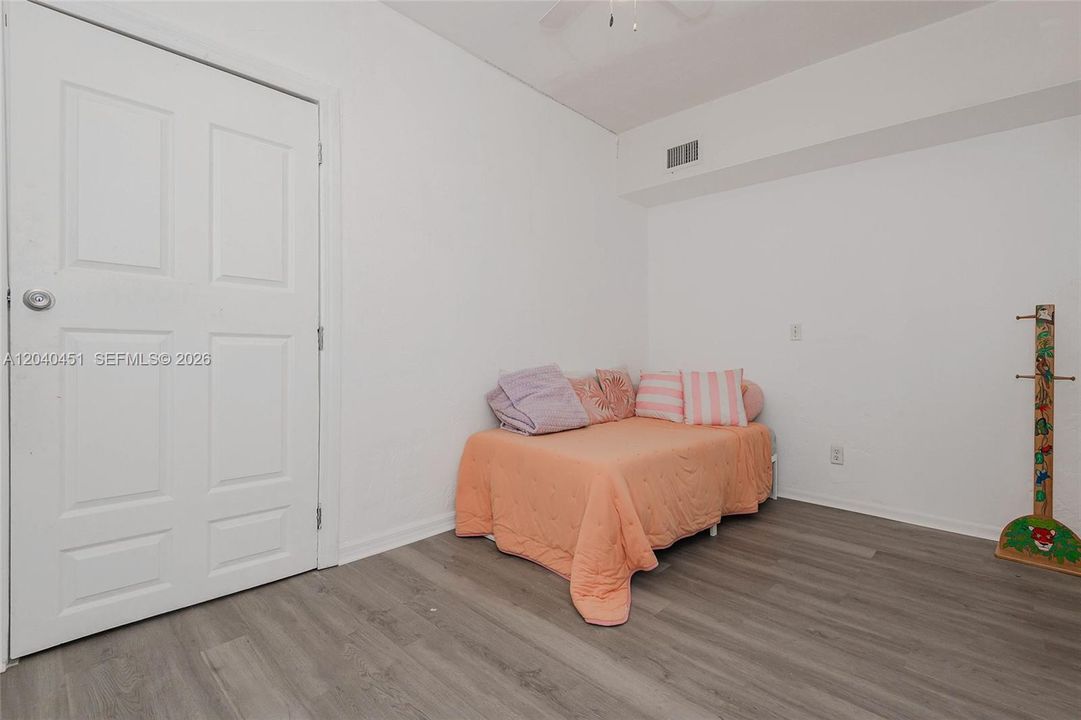 For Sale: $679,000 (0 beds, 0 baths, 1762 Square Feet)